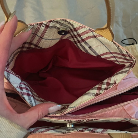 💫Authentic Burberry small bag in Excellent Condition 💫 - Picture 6 of 7